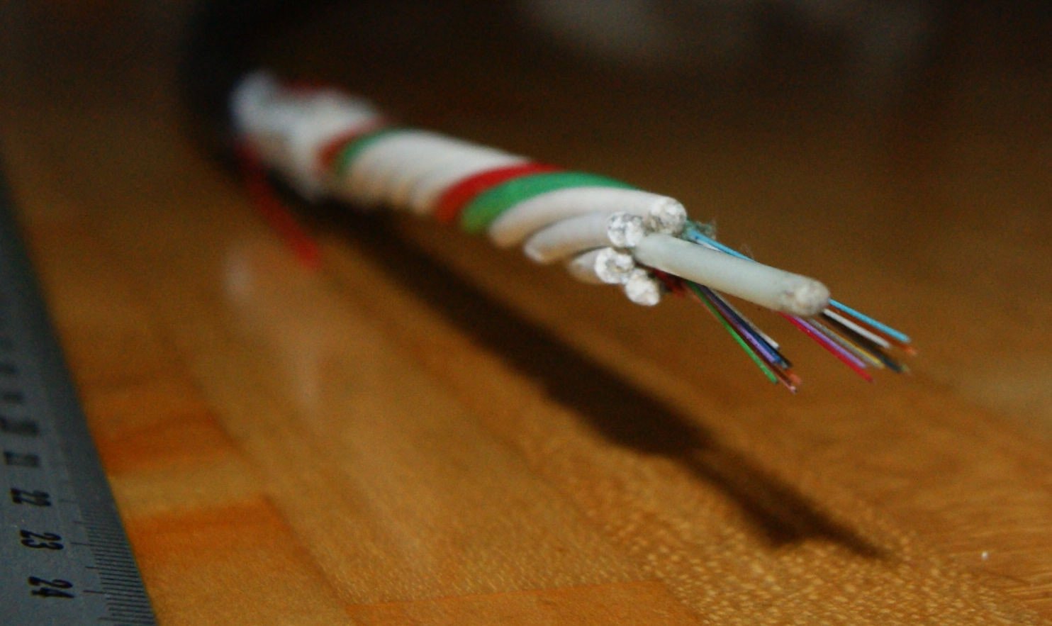 Cabos de fibra óptica