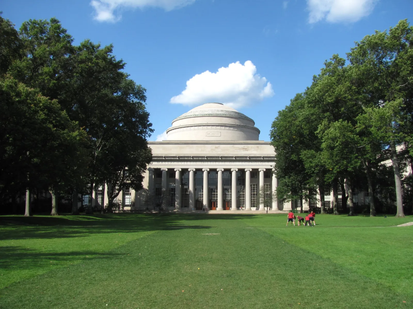 Grande Domo do MIT, em Cambridge, Massachusetts
